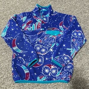 Fun color and pattern. Cozy and comfy Patagonia pullover fleece jacket Size XXS.
